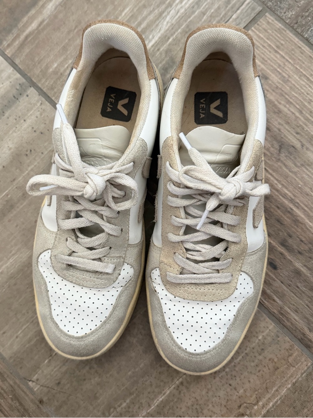 Madewell x Veja V-10 Sneakers in Animal Print Leather size 8 - Picture 4 of 10